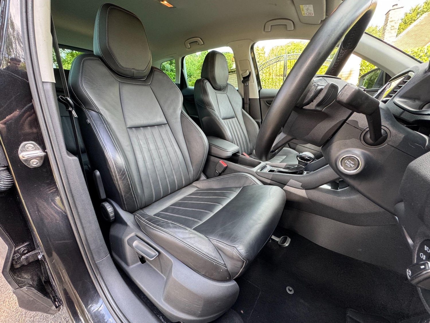 Vehicle 29