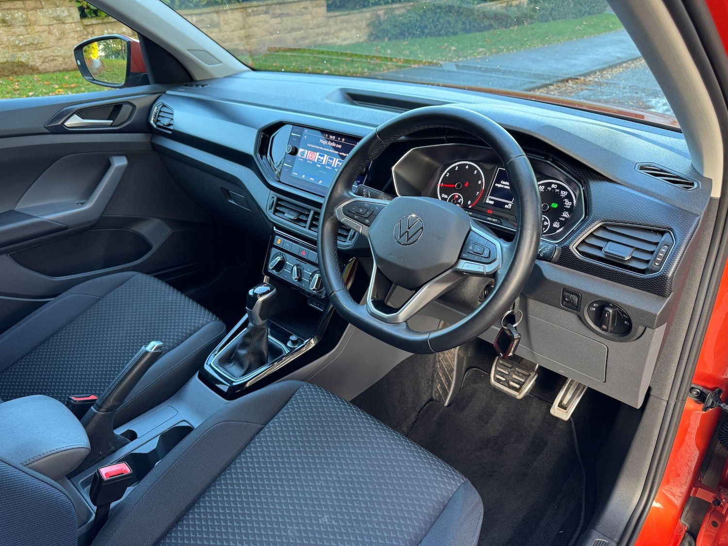 Used Volkswagen T-Cross 2021 for sale - 76456781: Photo 4