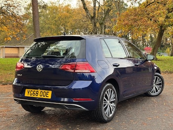 Used Volkswagen Golf 2018 for sale - 76539022: Photo