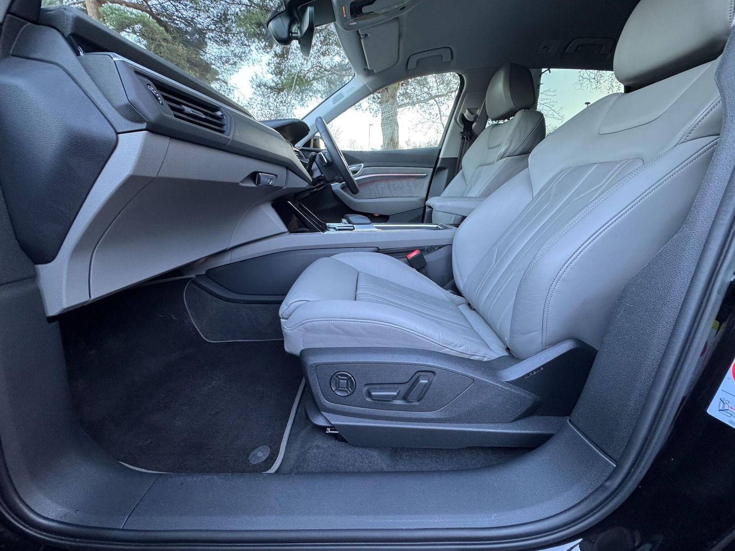 Used Audi e-tron for sale - 76727729: Photo 74