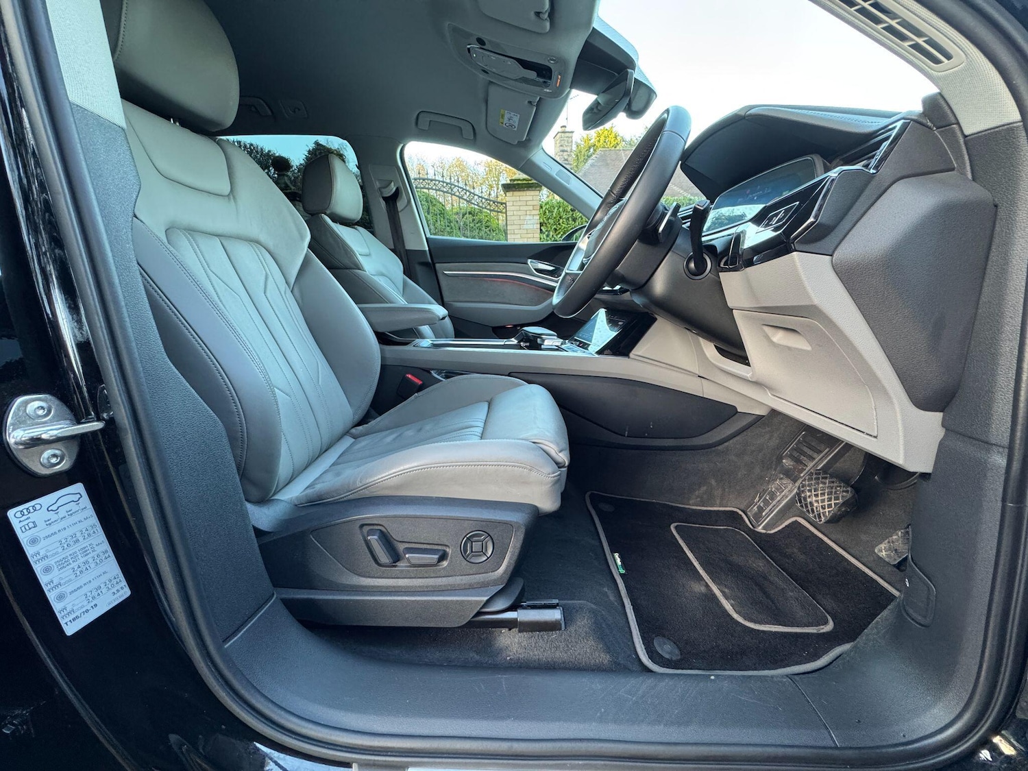 Used Audi e-tron for sale - 76727729: Photo 79