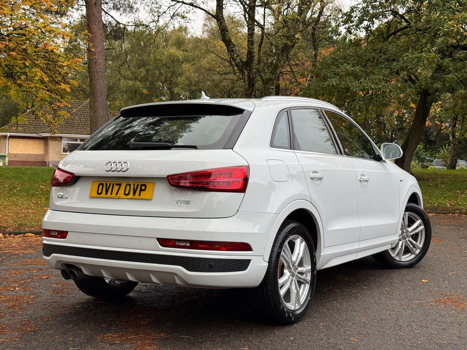 Used Audi Q3 2017 for sale - 76425399: Photo 2