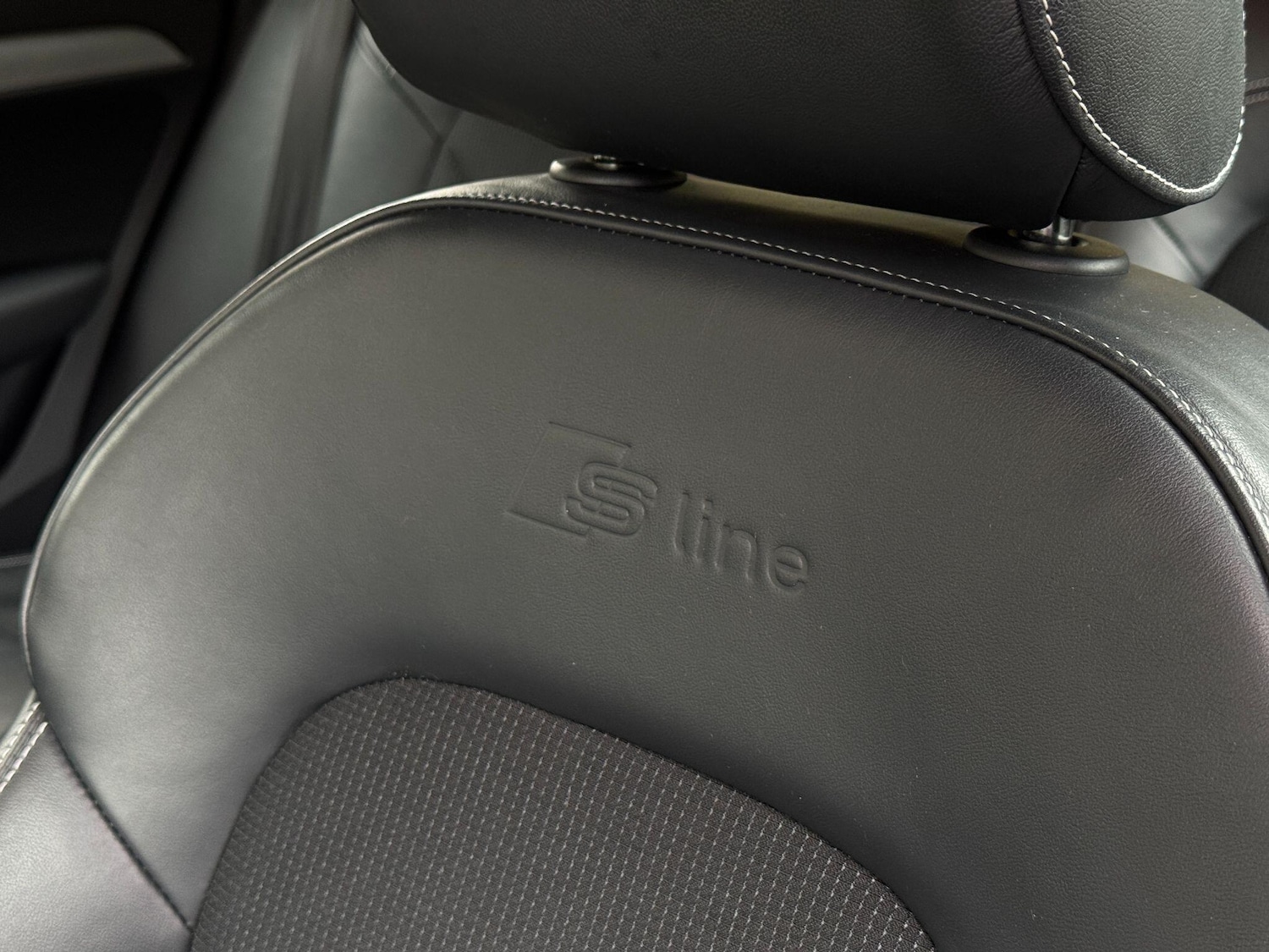 Used Audi Q3 2017 for sale - 76425399: Photo 40