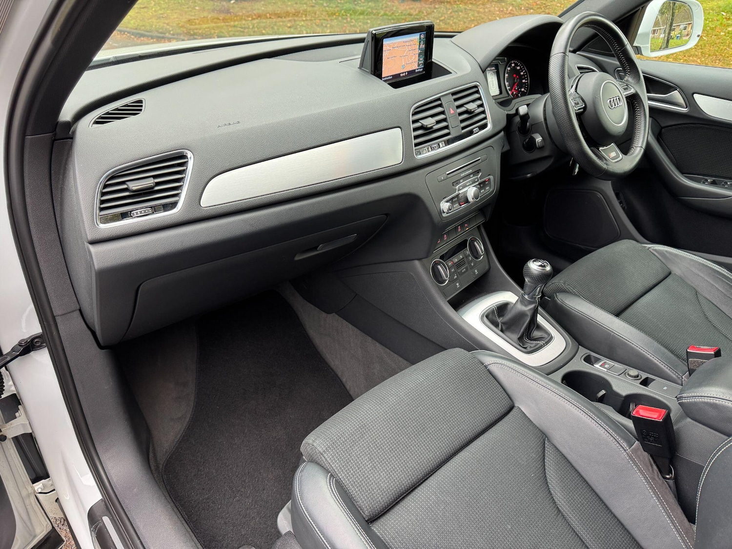 Used Audi Q3 2017 for sale - 76425399: Photo 5