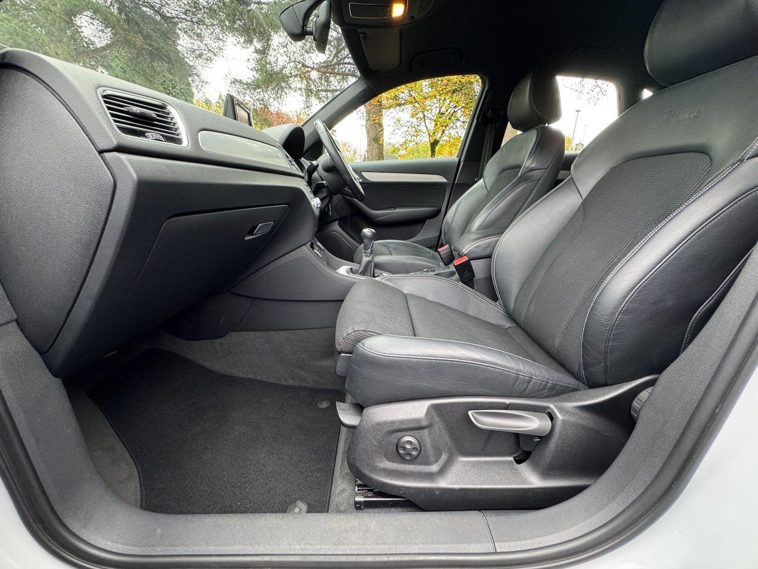 Used Audi Q3 2017 for sale - 76425399: Photo 65