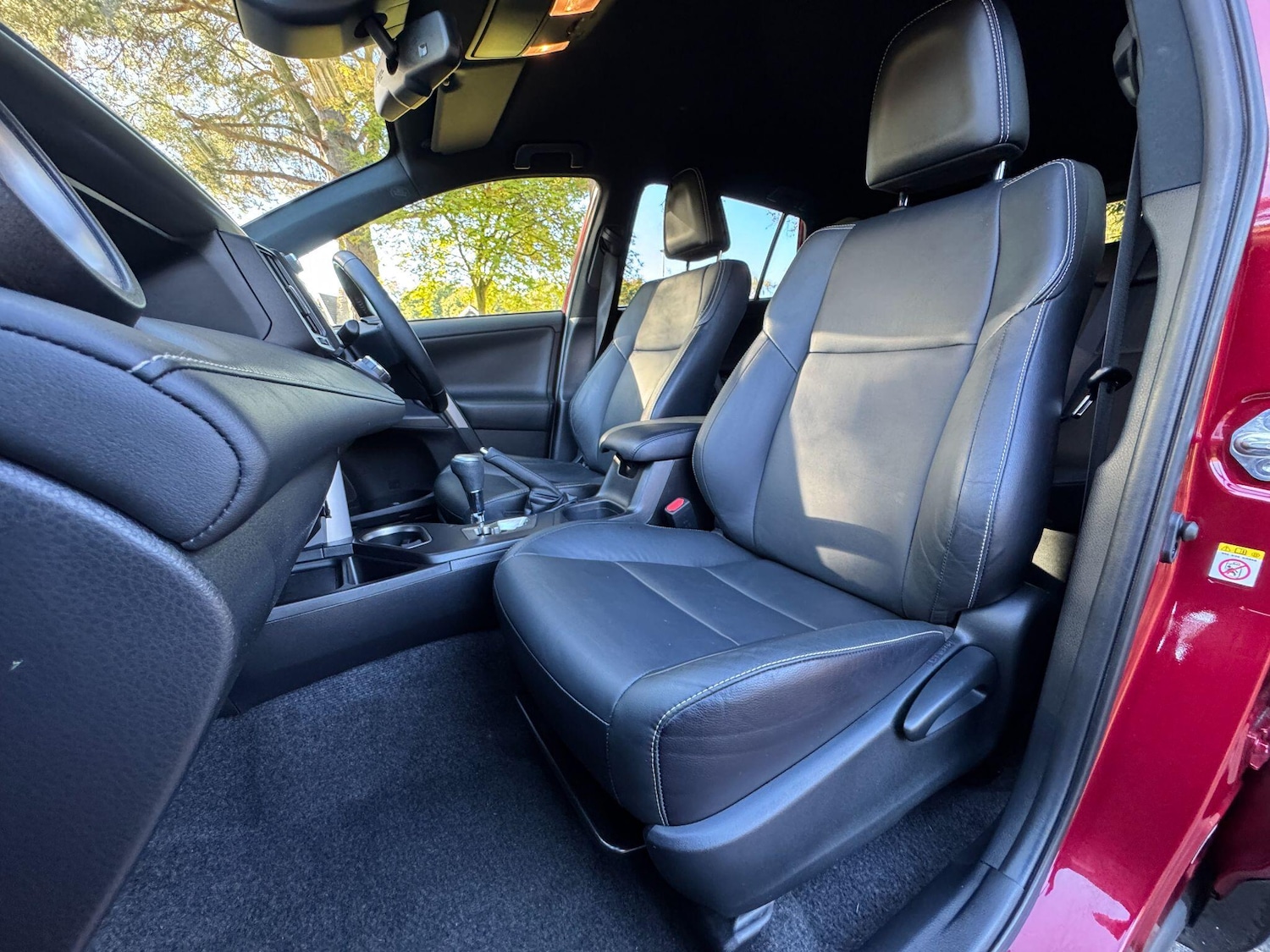 Used Toyota RAV4 2018 for sale - 76060934: Photo 19