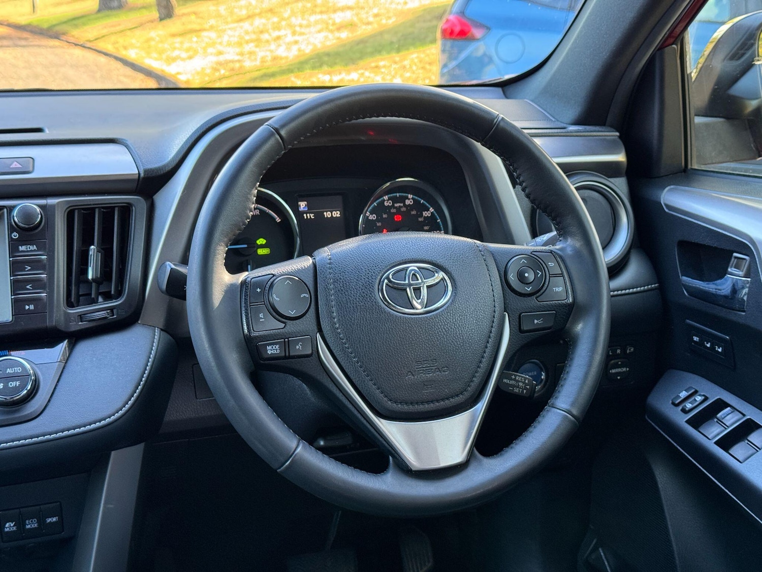 Used Toyota RAV4 2018 for sale - 76060934: Photo 42