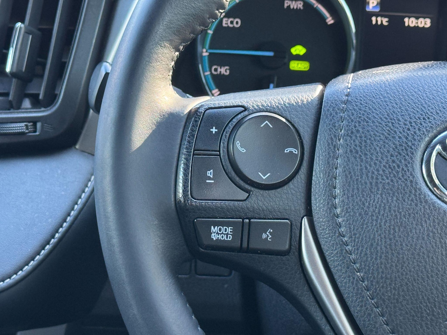 Used Toyota RAV4 2018 for sale - 76060934: Photo 58