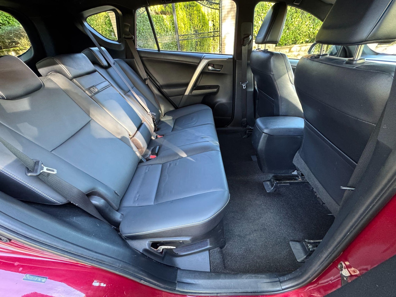 Used Toyota RAV4 2018 for sale - 76060934: Photo 76