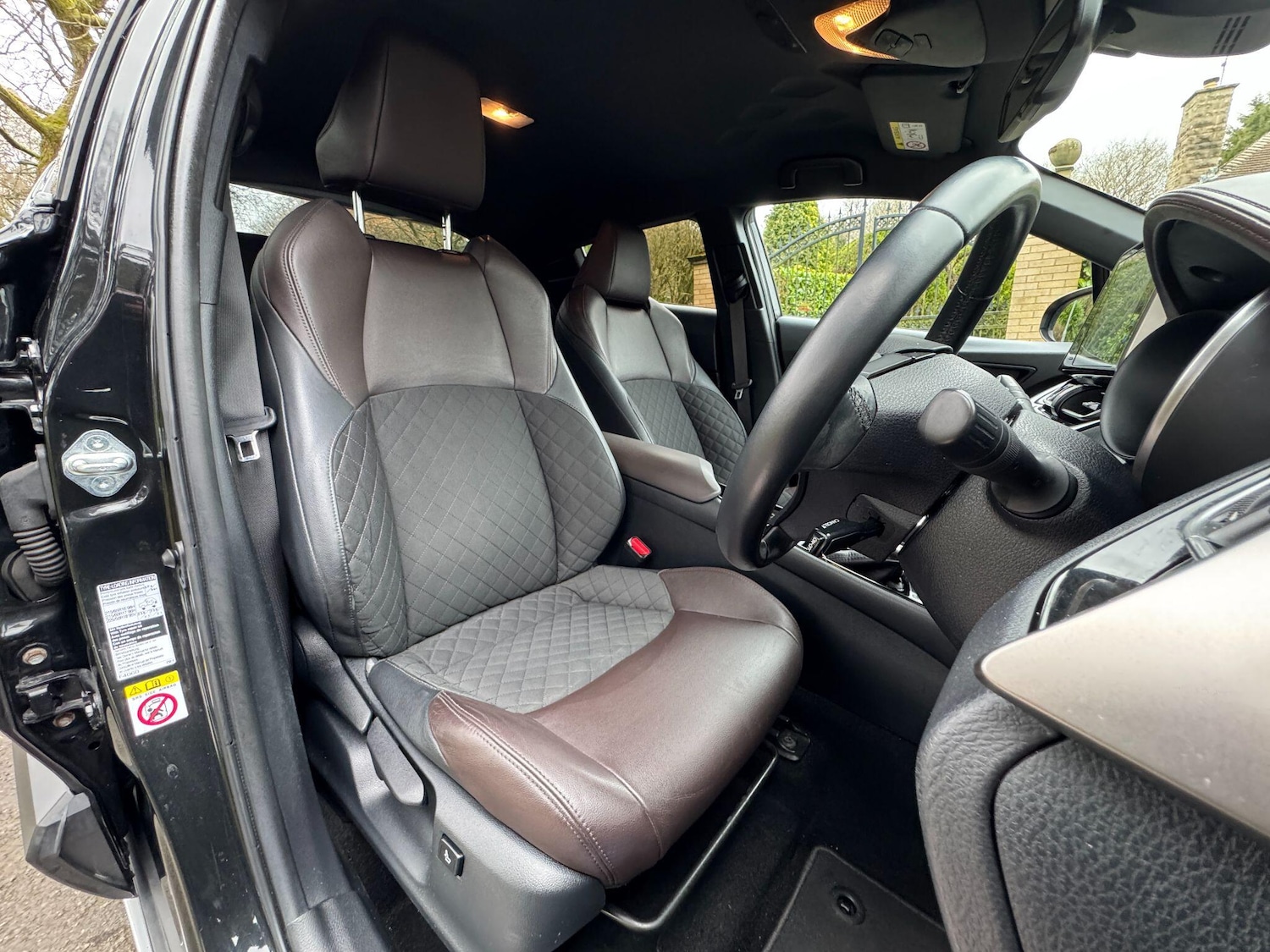 Used Toyota C-HR 2018 for sale - 77723931: Photo 31