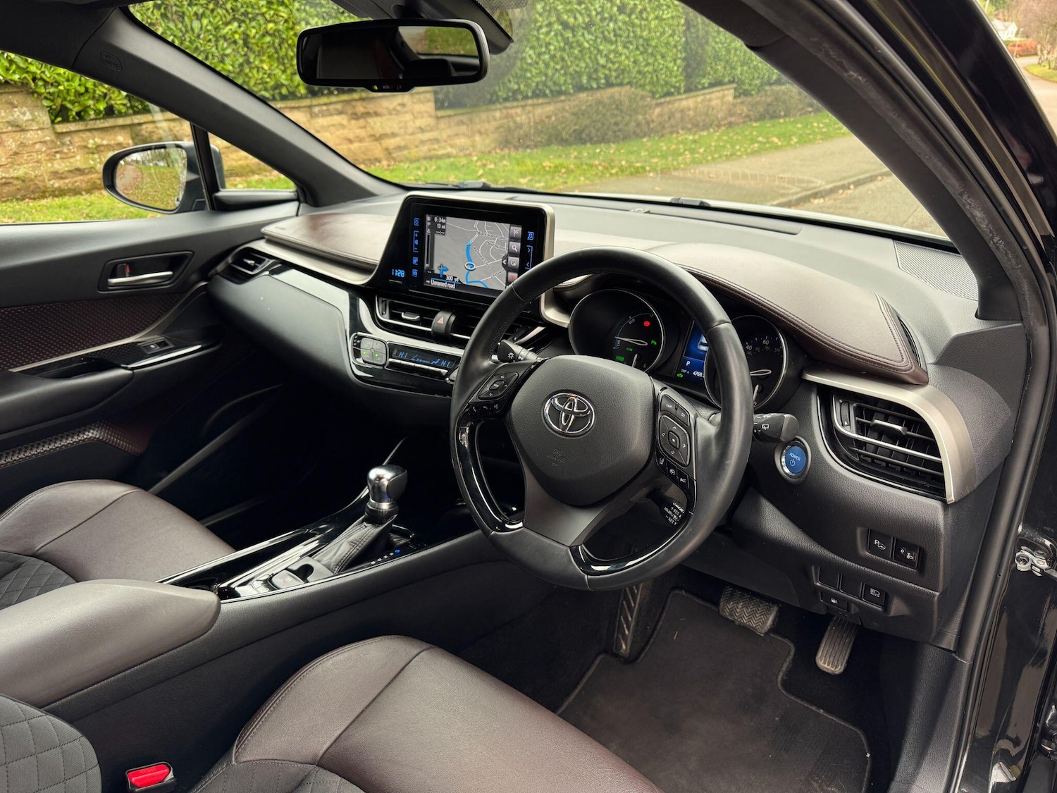 Used Toyota C-HR 2018 for sale - 77723931: Photo 4