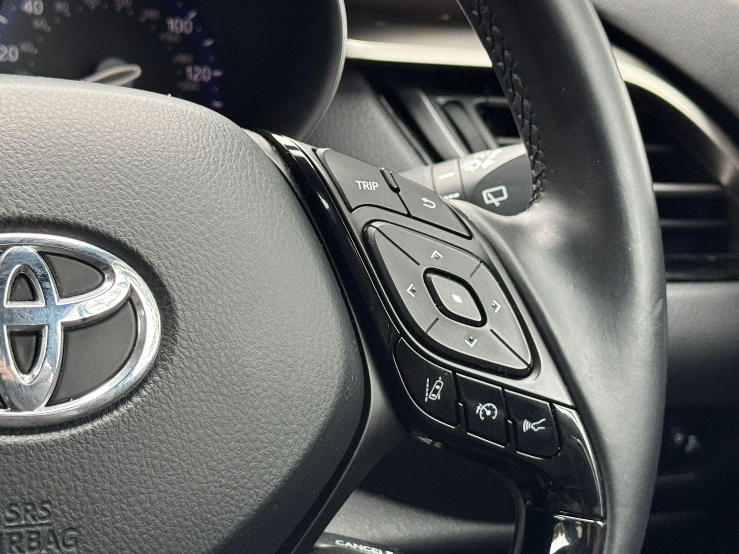 Used Toyota C-HR 2018 for sale - 77723931: Photo 62