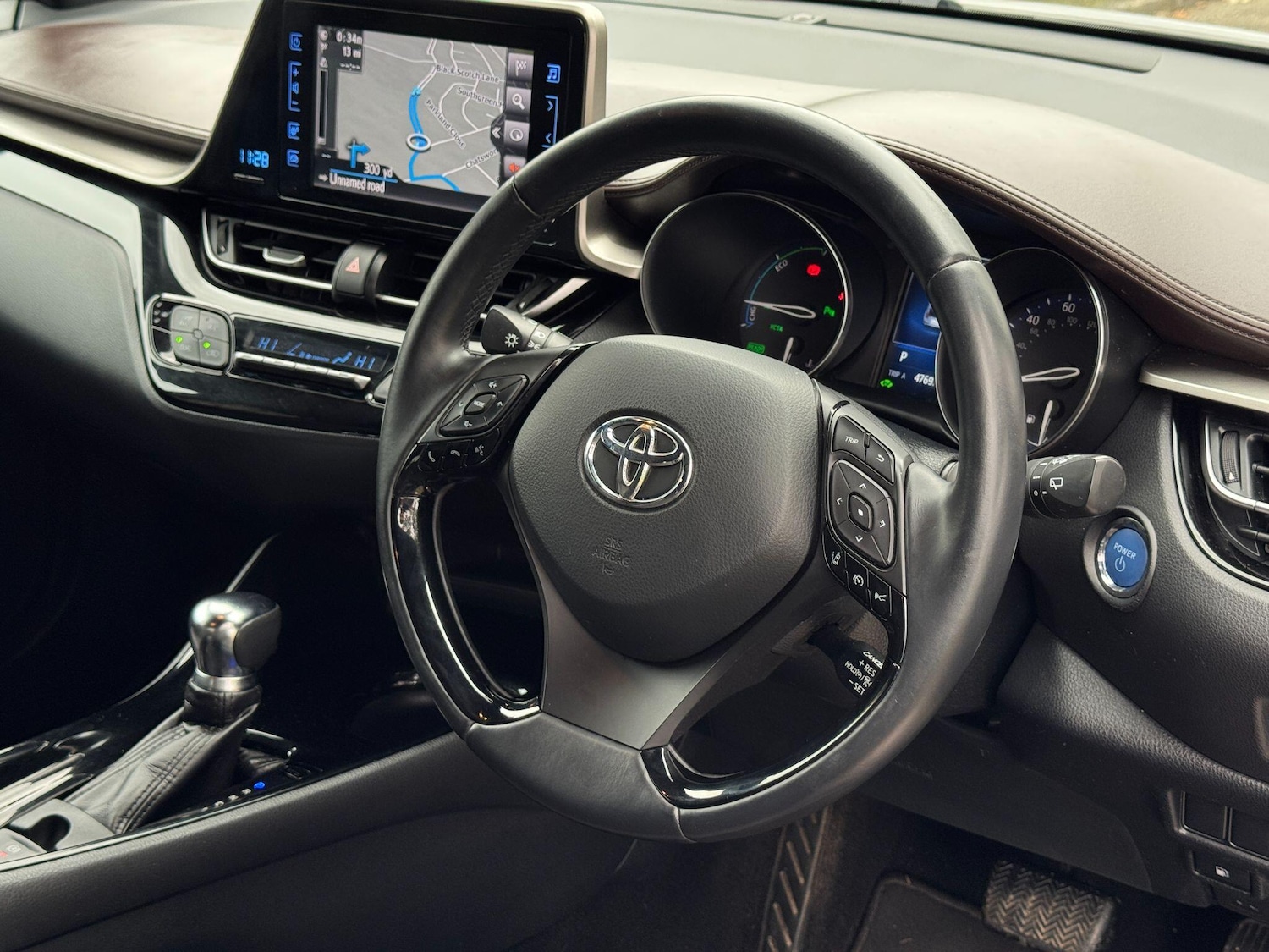 Used Toyota C-HR 2018 for sale - 77723931: Photo 66