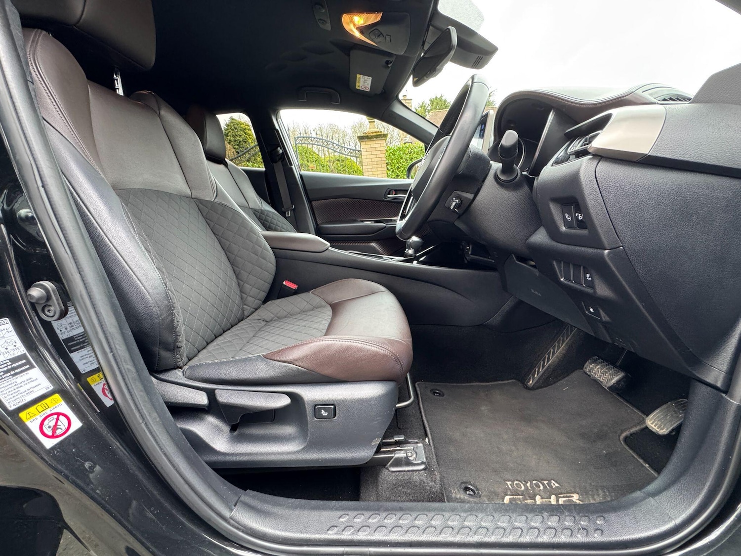 Used Toyota C-HR 2018 for sale - 77723931: Photo 71