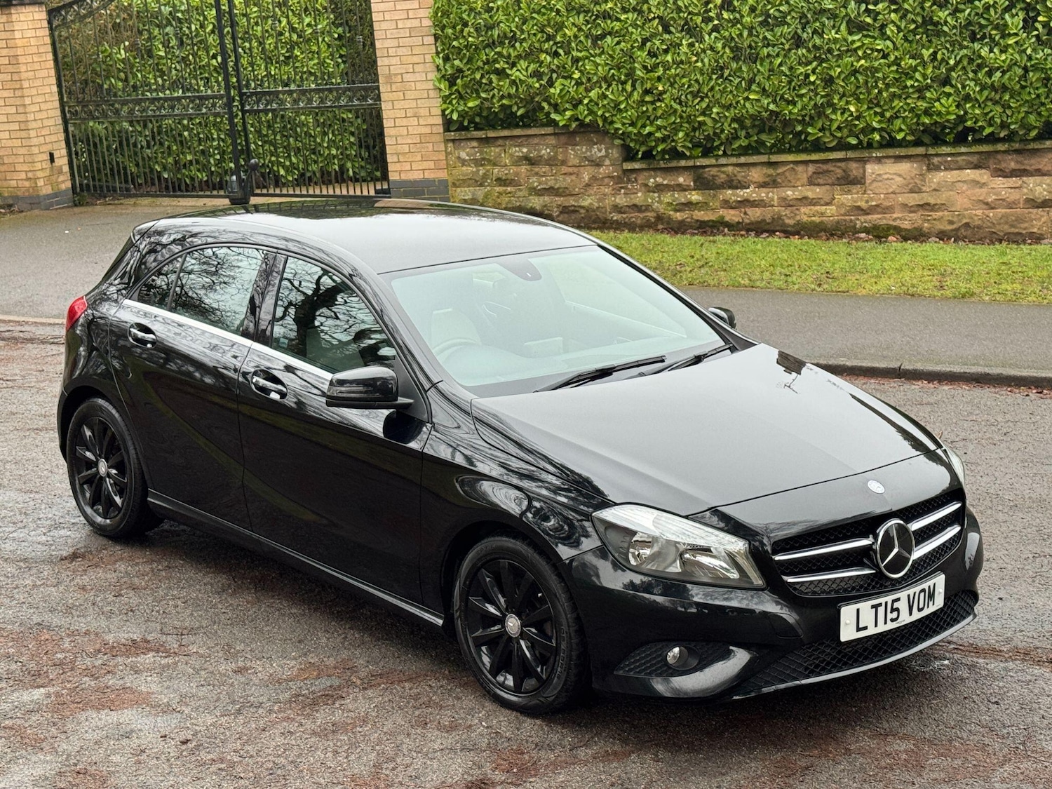 Used Mercedes-Benz A-Class 2015 for sale - 77400912: Photo 10