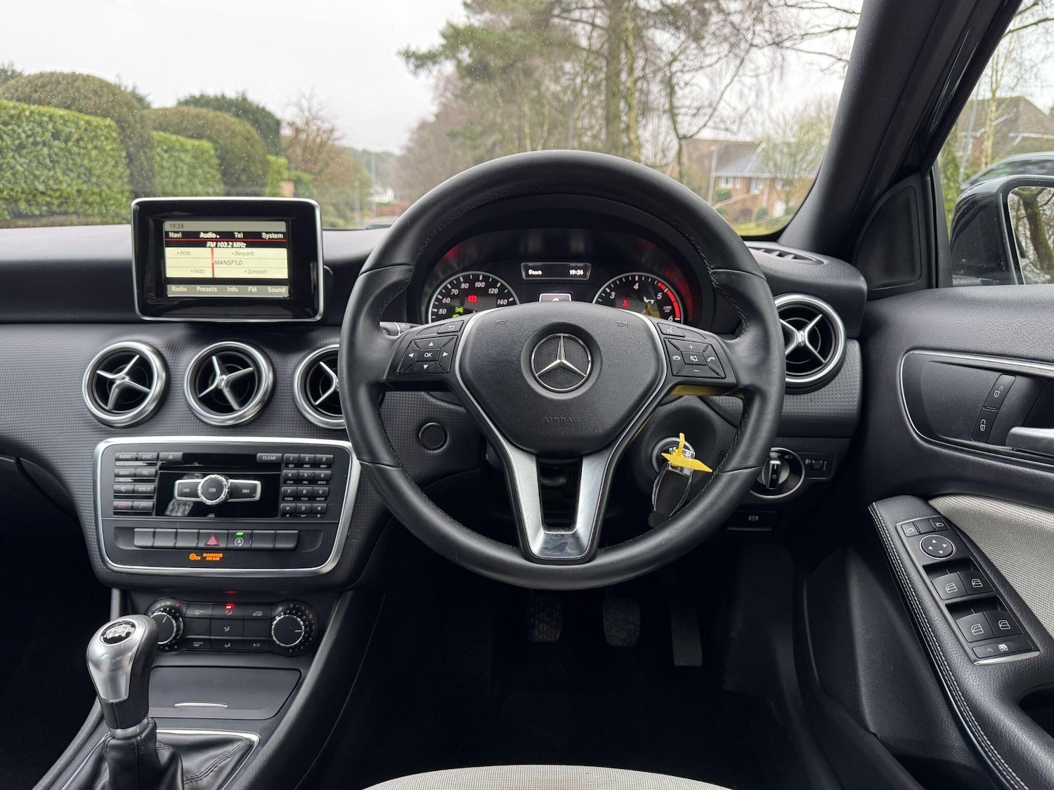 Used Mercedes-Benz A-Class 2015 for sale - 77400912: Photo 18