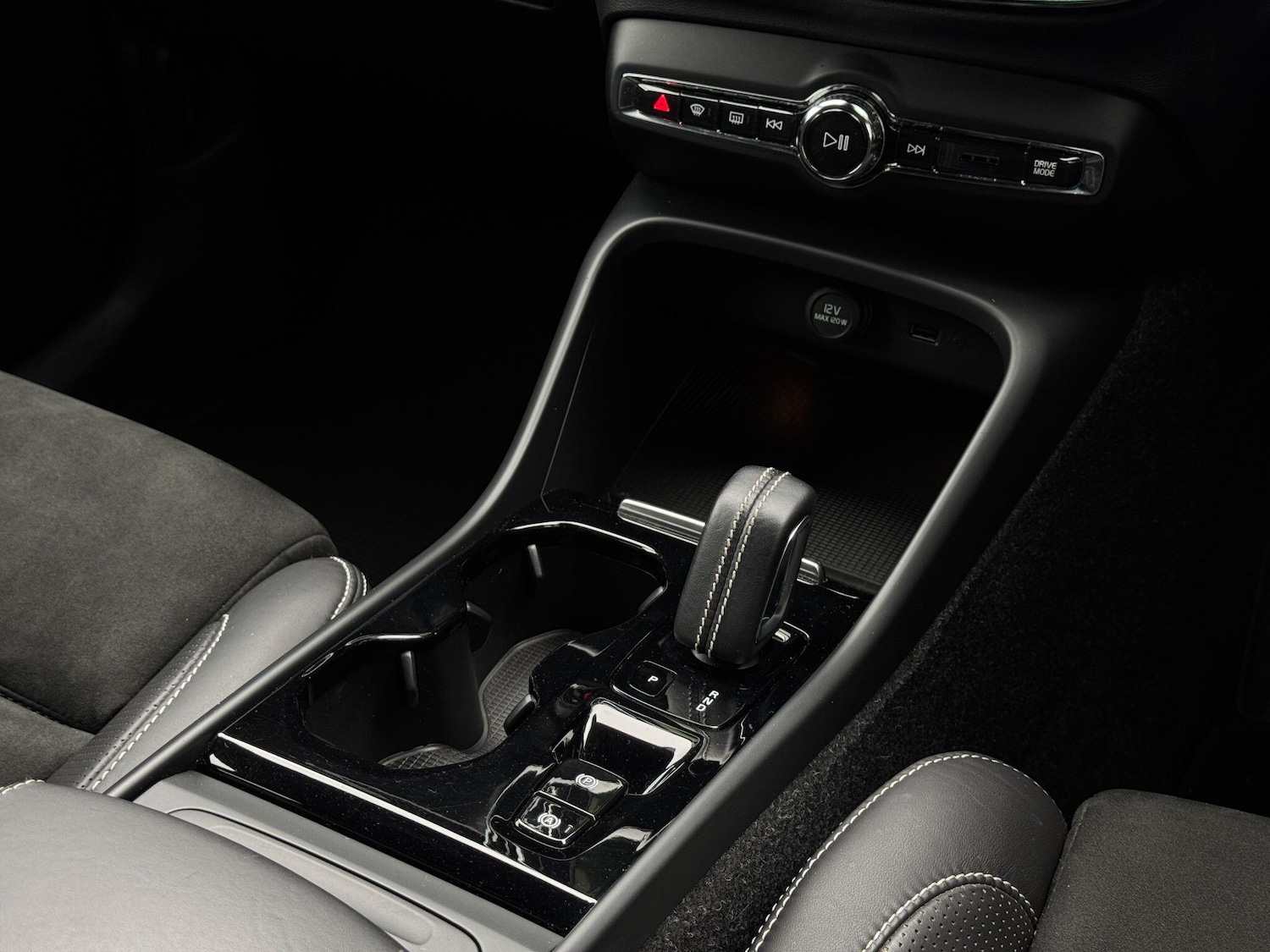 Used Volvo XC40 2020 for sale - 76457831: Photo 28