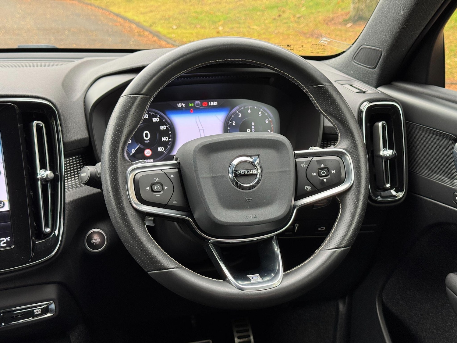 Used Volvo XC40 2020 for sale - 76457831: Photo 31