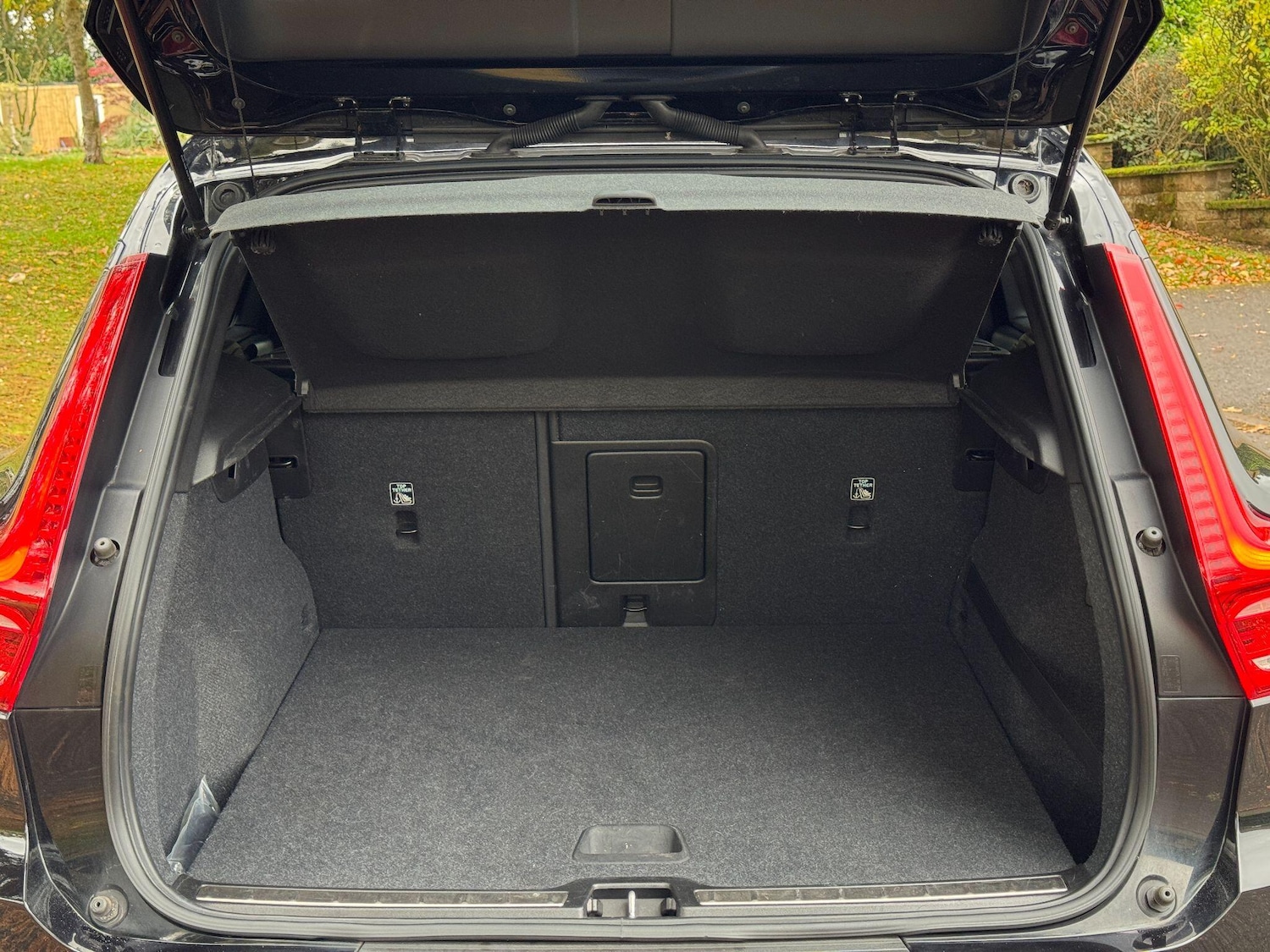 Used Volvo XC40 2020 for sale - 76457831: Photo 46