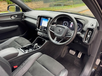 Used Volvo XC40 2020 for sale - 76457831: Photo