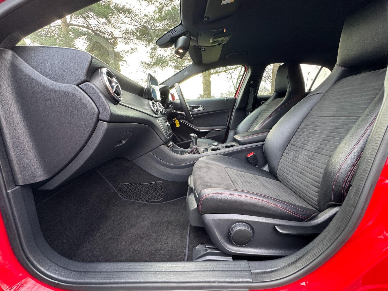 Used Mercedes-Benz GLA 2017 for sale - 77671572: Photo 77