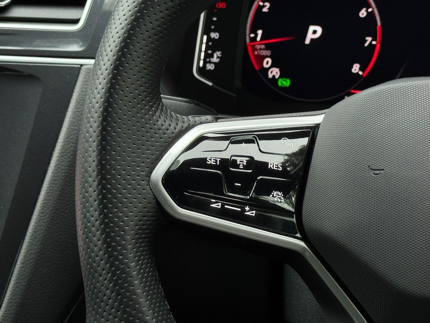 Used Volkswagen Tiguan 2023 for sale - 76458136: Photo 52