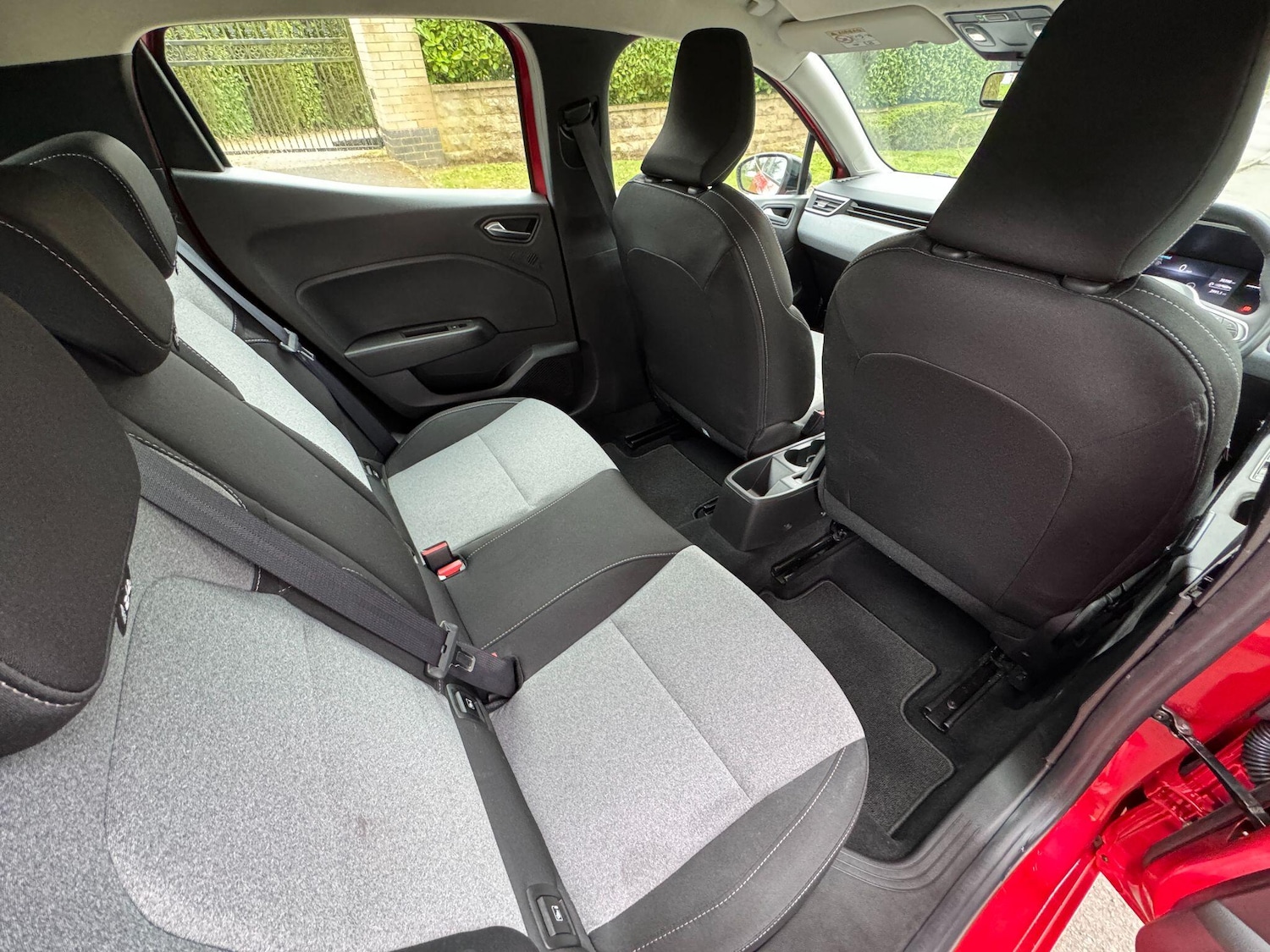 Used Renault Clio for sale - 78115511: Photo 33