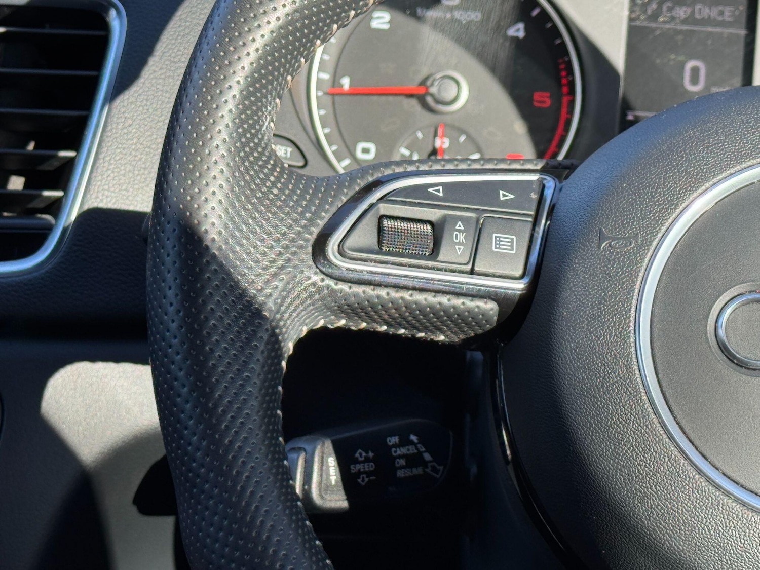 Used Audi Q3 2018 for sale - 77970308: Photo 64