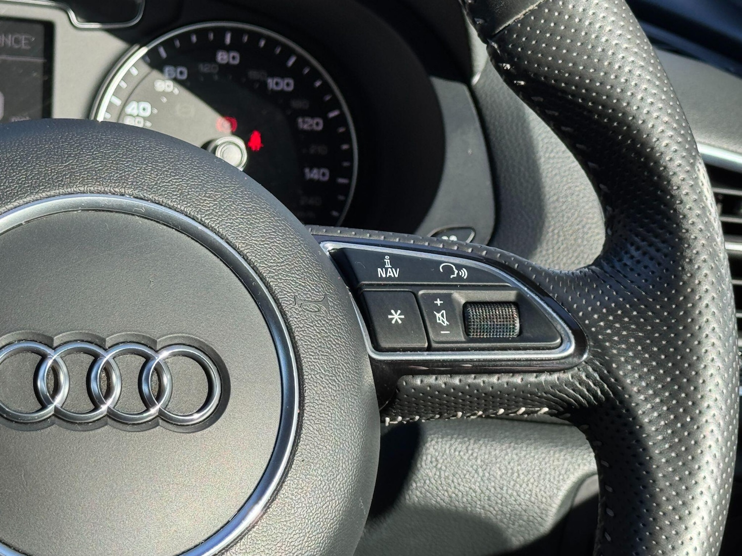 Used Audi Q3 2018 for sale - 77970308: Photo 66