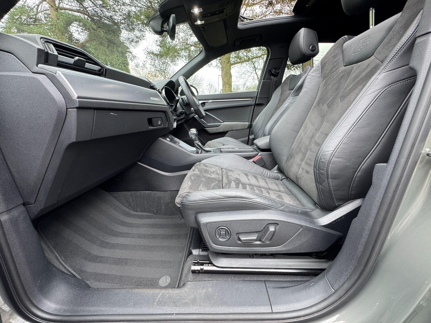 Used Audi Q3 2020 for sale - 77625231: Photo 78