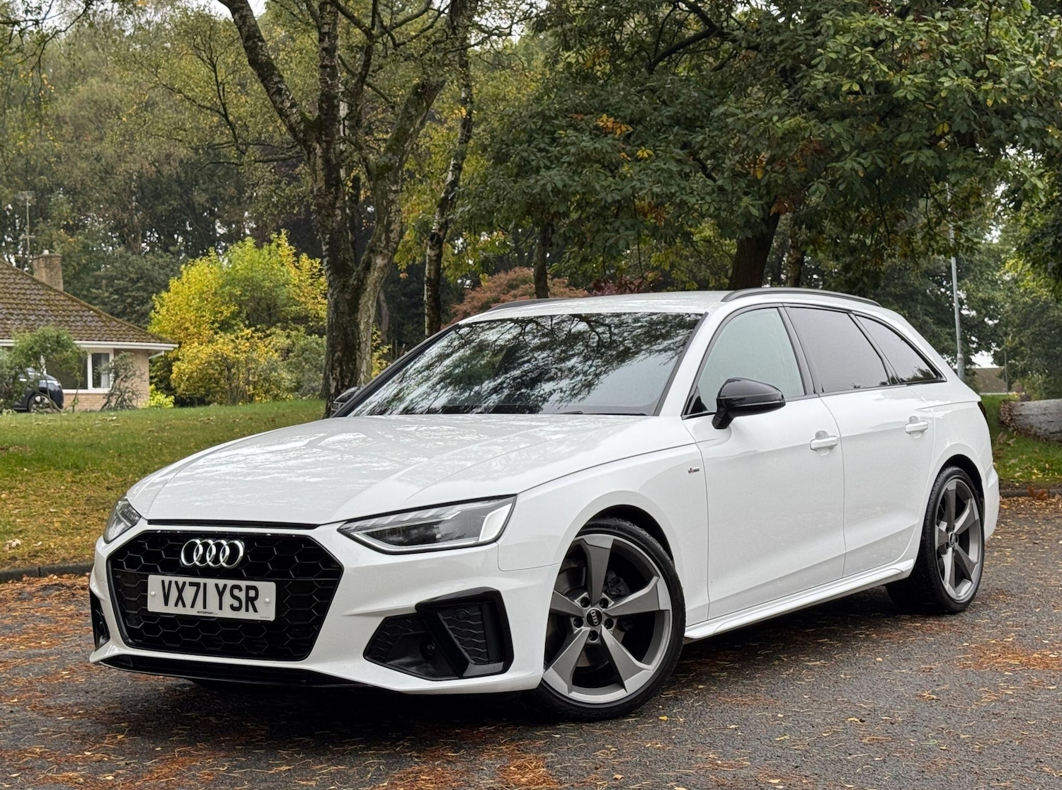 Used Audi A4 Avant 2021 for sale - 76189299: Photo 1