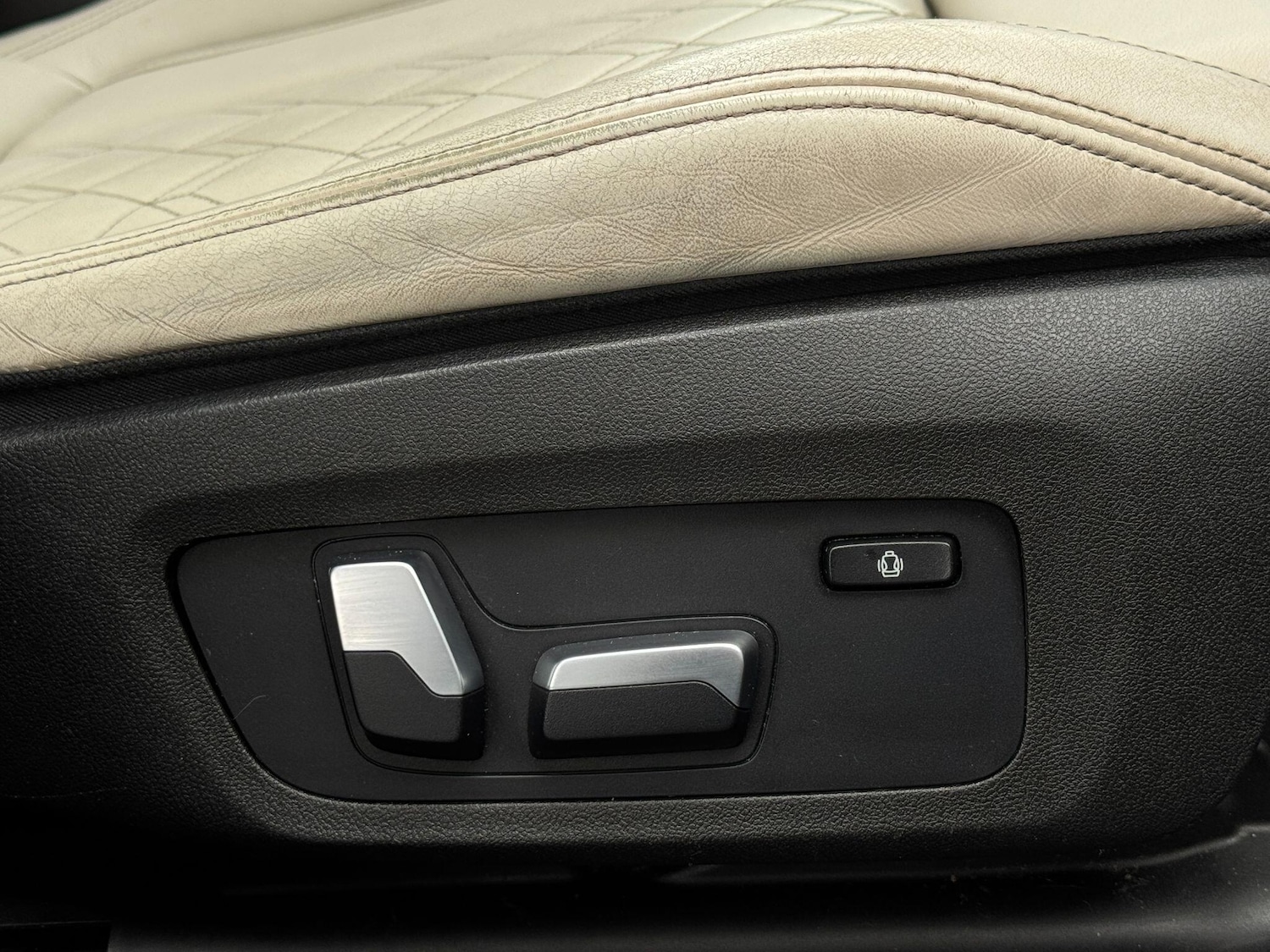 Used BMW X4 2018 for sale - 77215742: Photo 35