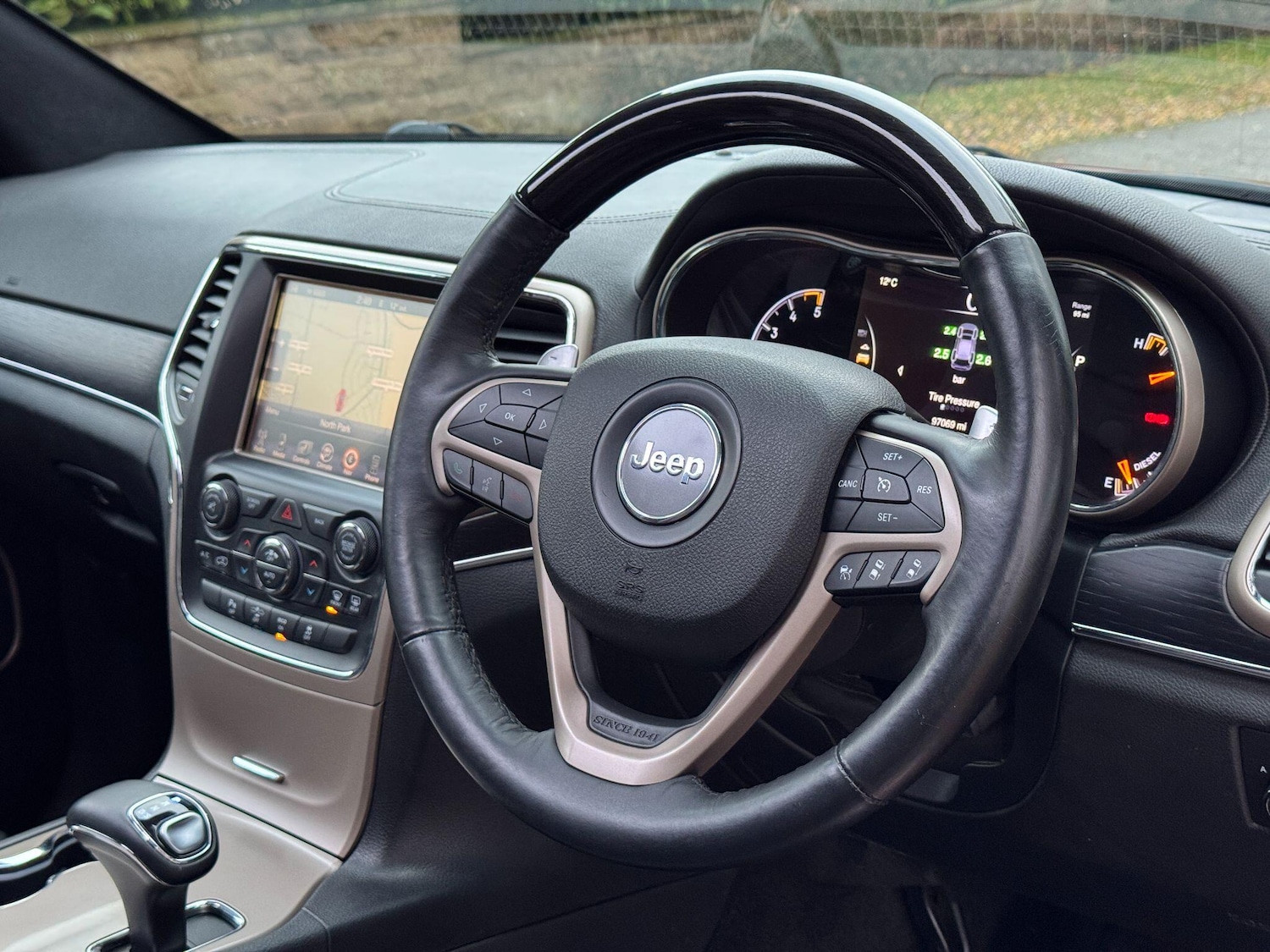 Used Jeep Grand Cherokee 2015 for sale - 76886958: Photo 26