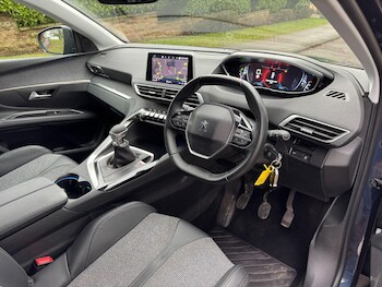 Used Peugeot 5008 2018 for sale - 77351444: Photo