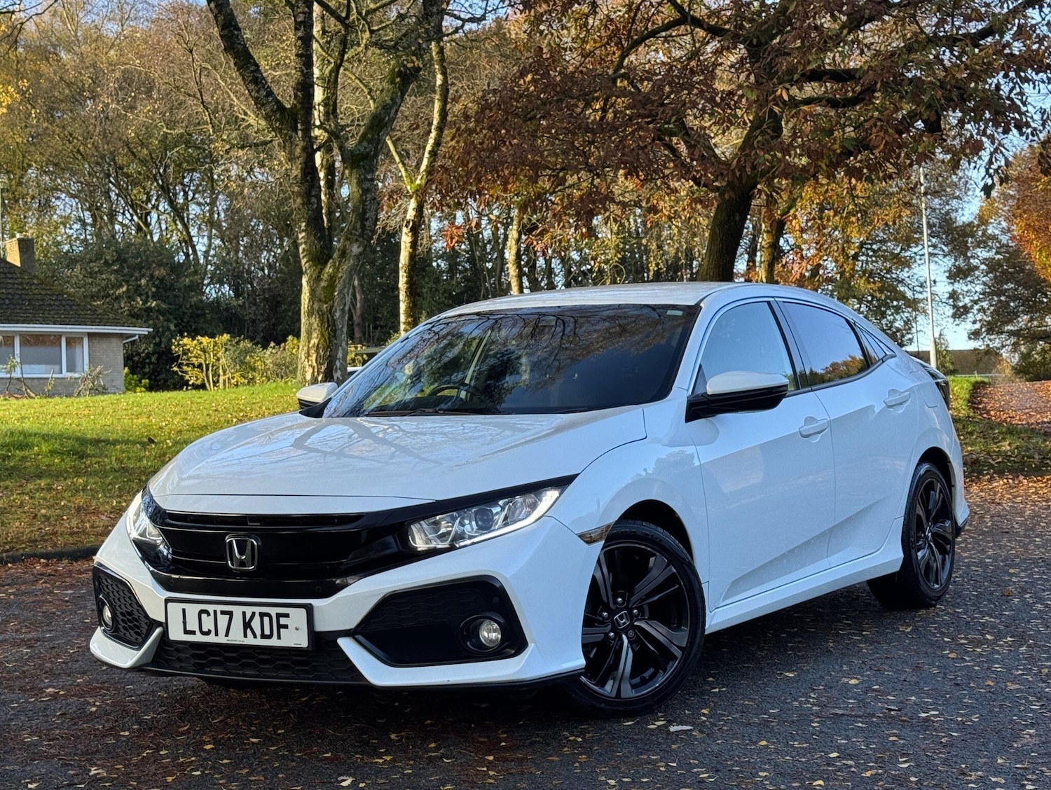 Used Honda Civic 2017 for sale - 76607278: Photo 1