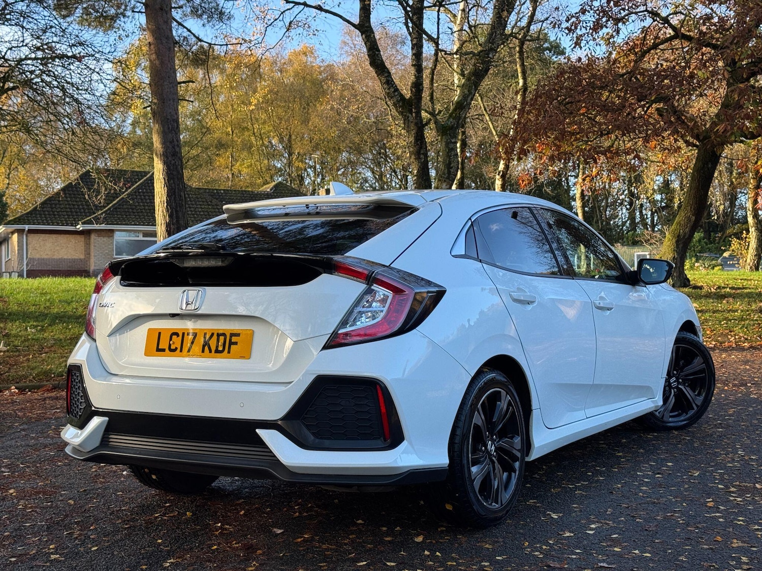 Used Honda Civic 2017 for sale - 76607278: Photo 2