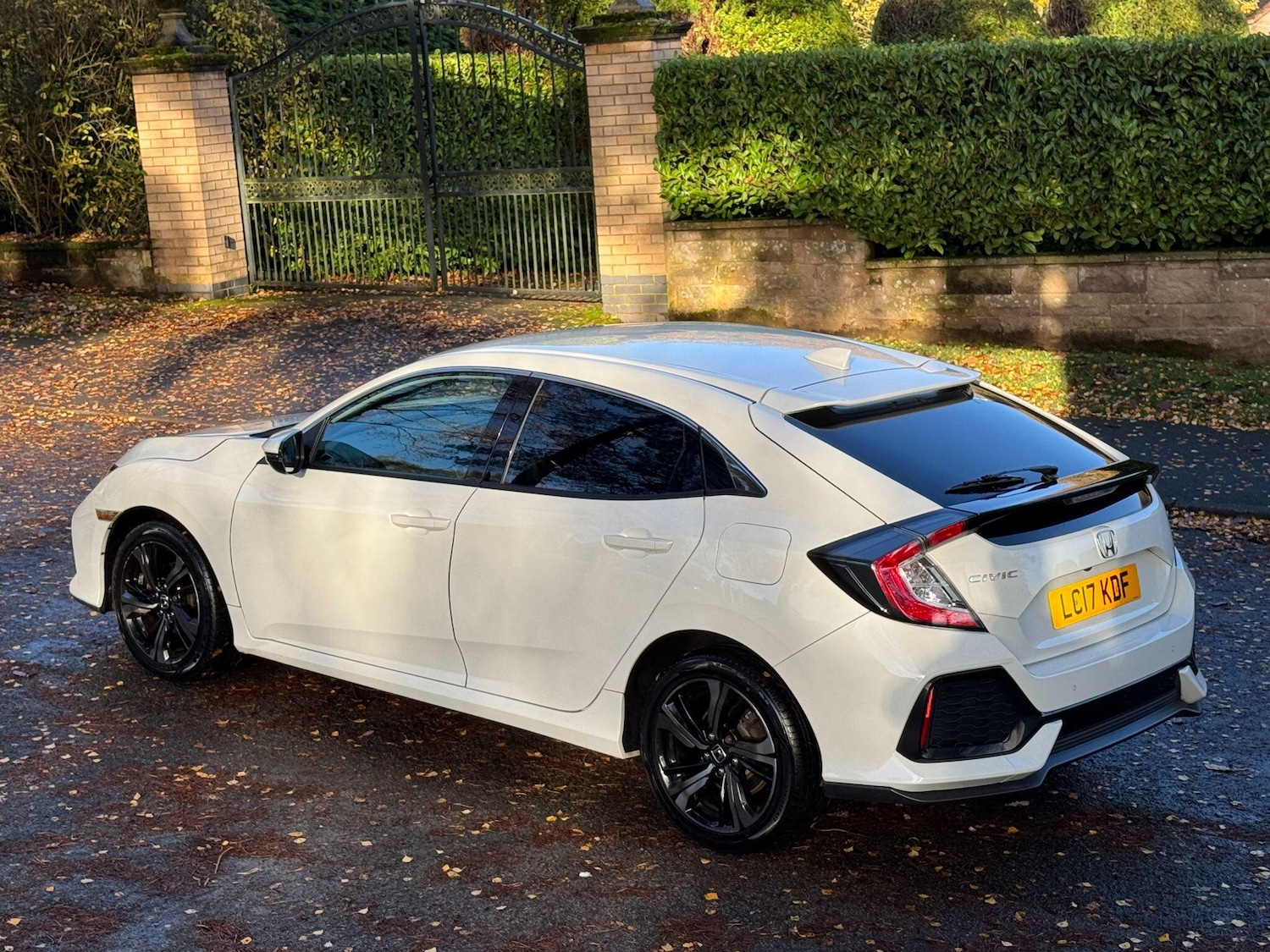 Used Honda Civic 2017 for sale - 76607278: Photo 27