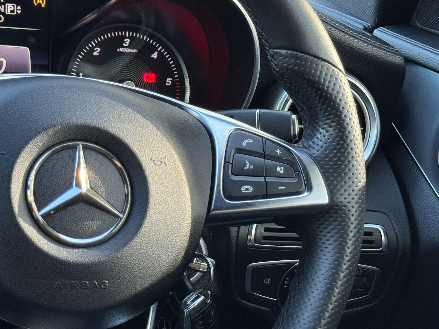 Used Mercedes-Benz C Class 2015 for sale - 76398093: Photo 58