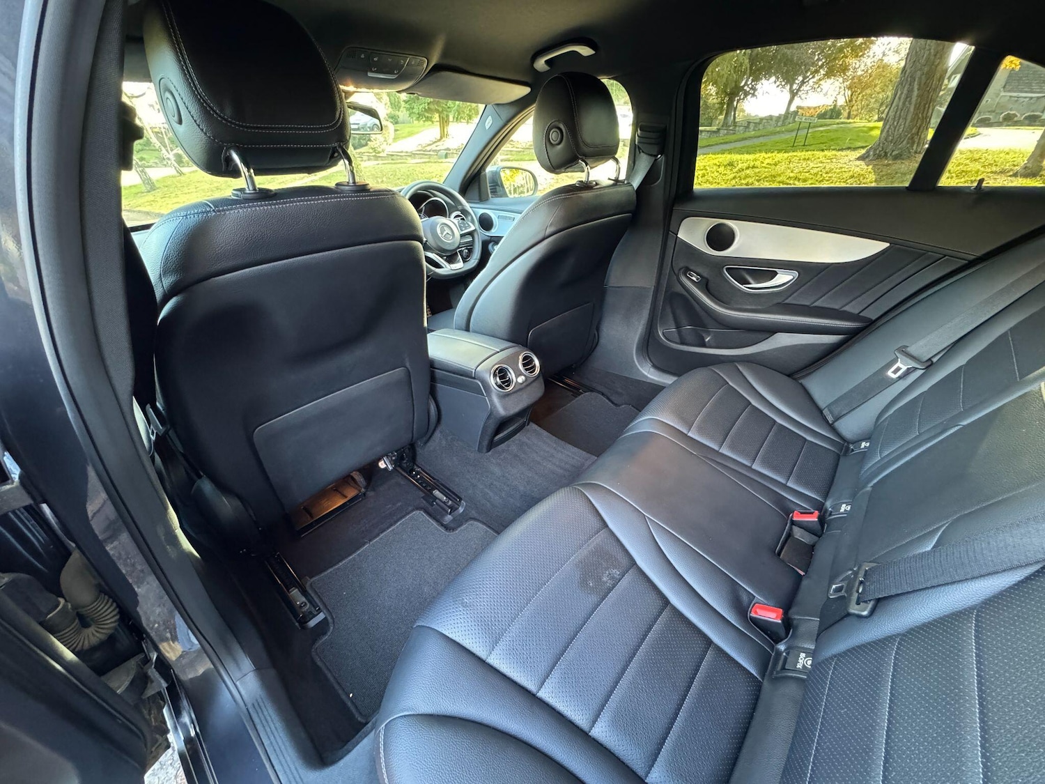 Used Mercedes-Benz C Class 2015 for sale - 76398093: Photo 81