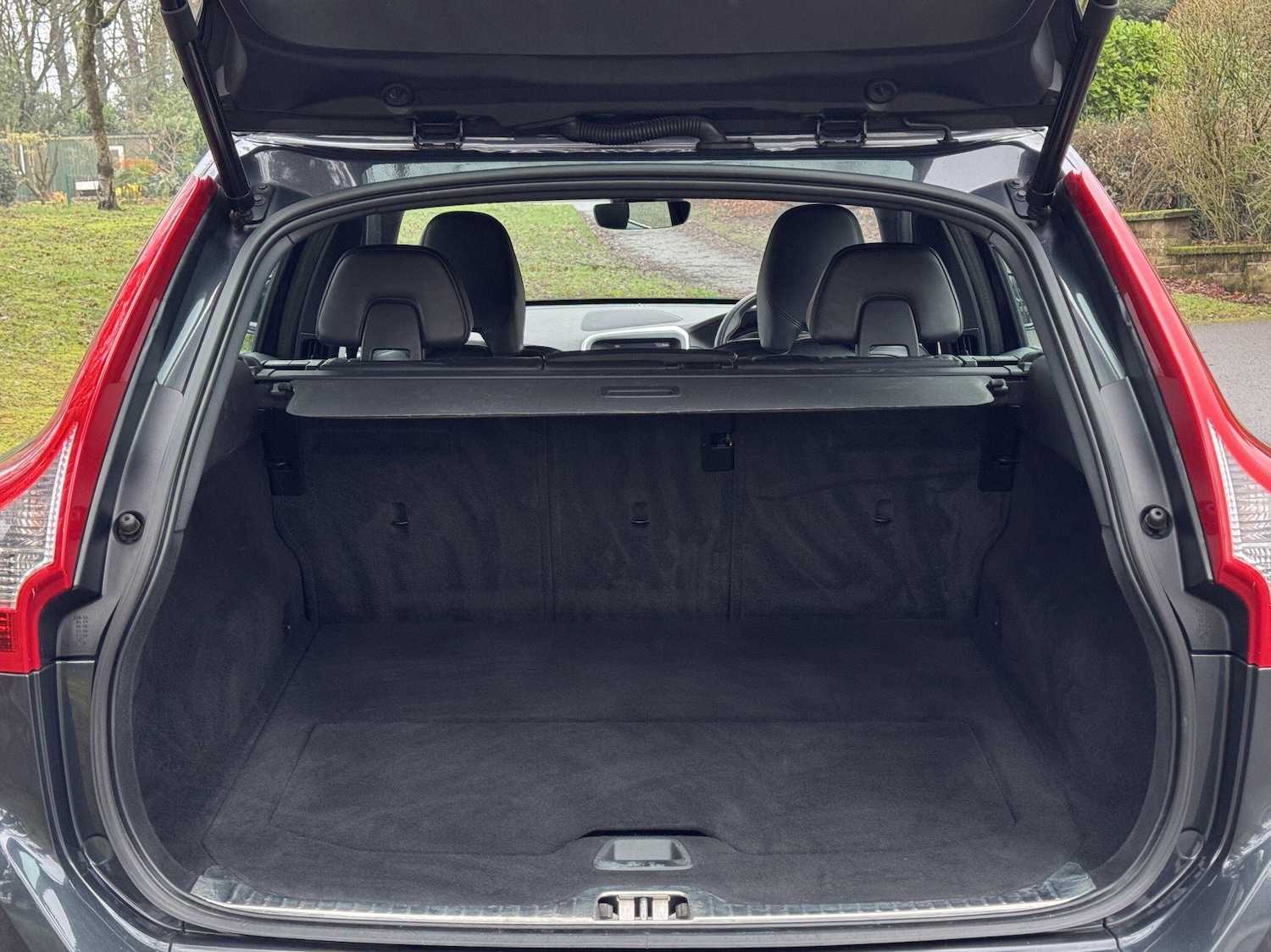 Used Volvo XC60 2017 for sale - 77351567: Photo 41