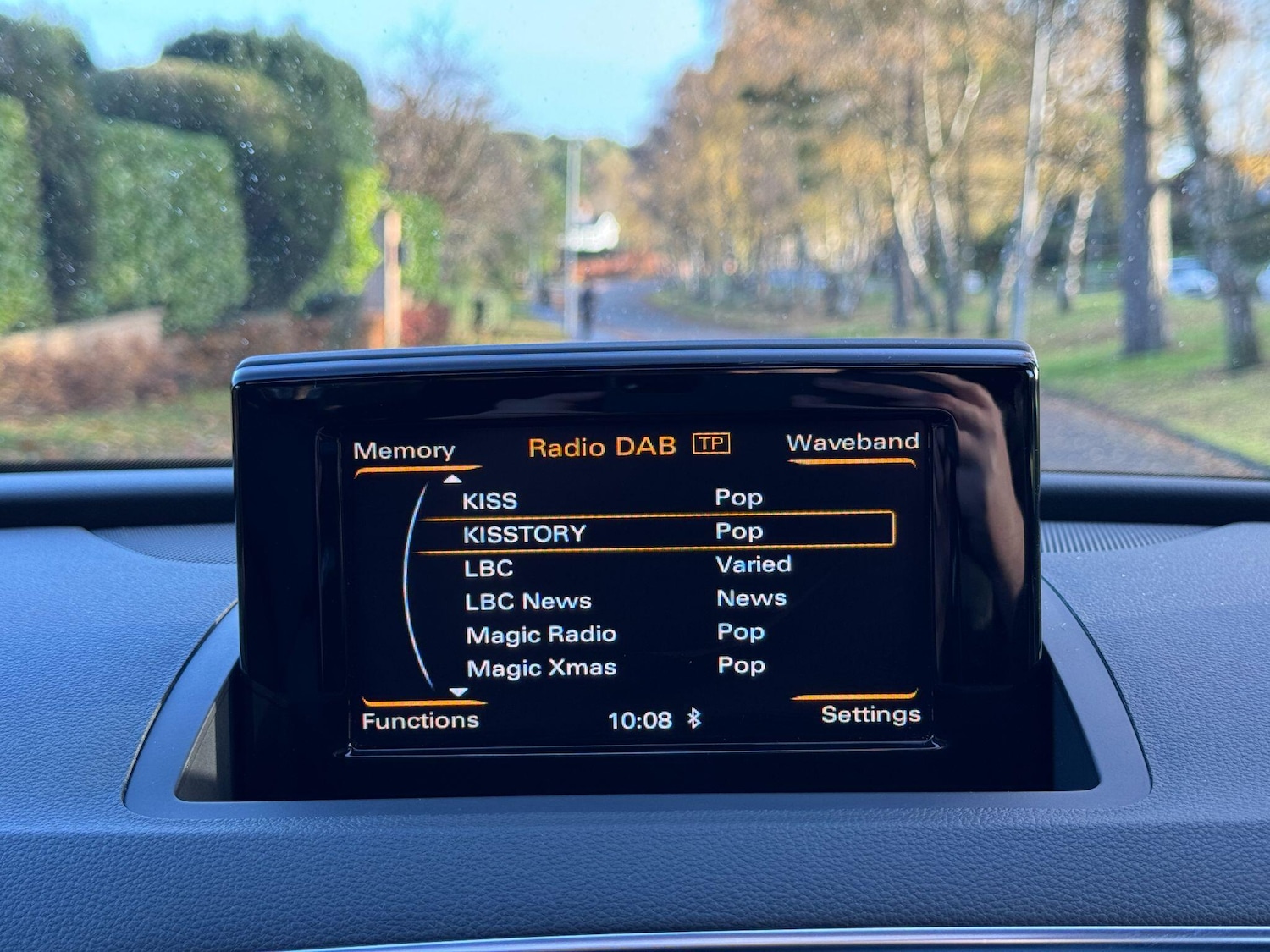 Used Audi Q3 2015 for sale - 76759487: Photo 16