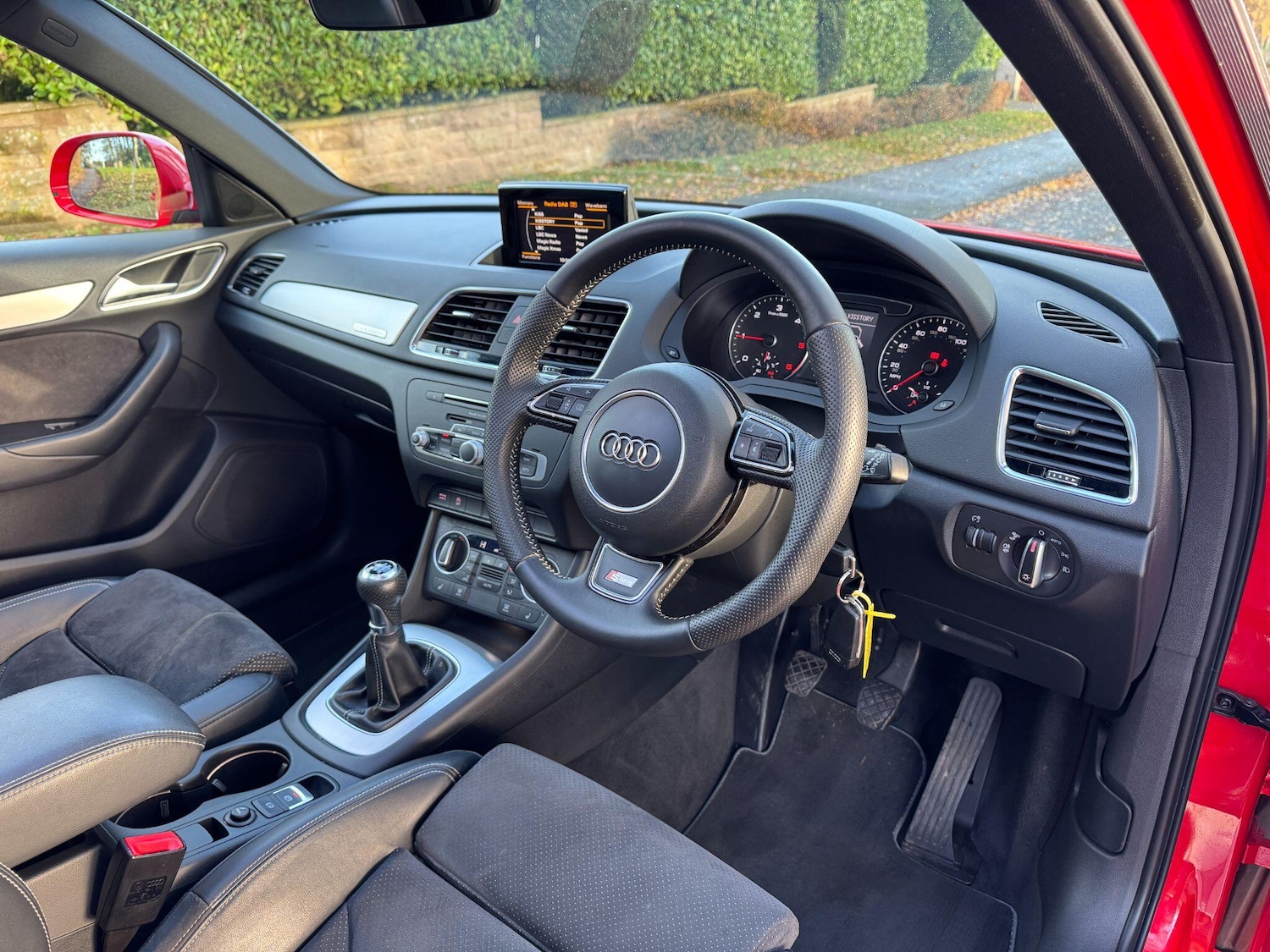 Used Audi Q3 2015 for sale - 76759487: Photo 26