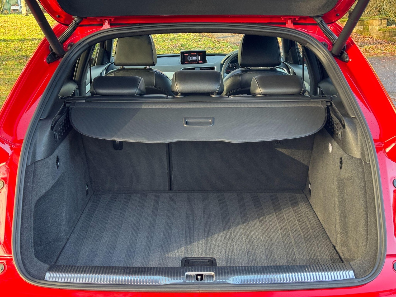 Used Audi Q3 2015 for sale - 76759487: Photo 44