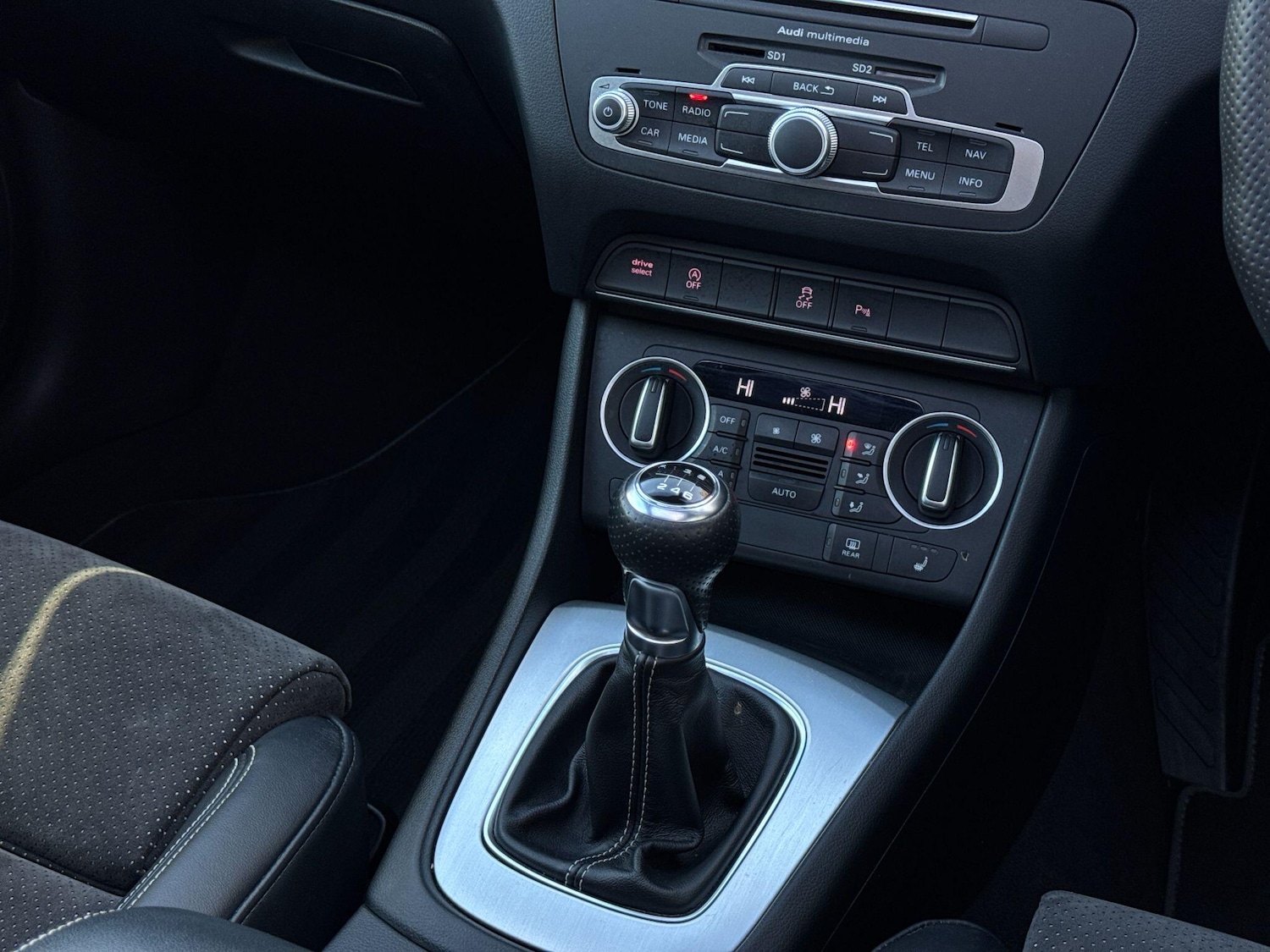 Used Audi Q3 2015 for sale - 76759487: Photo 51