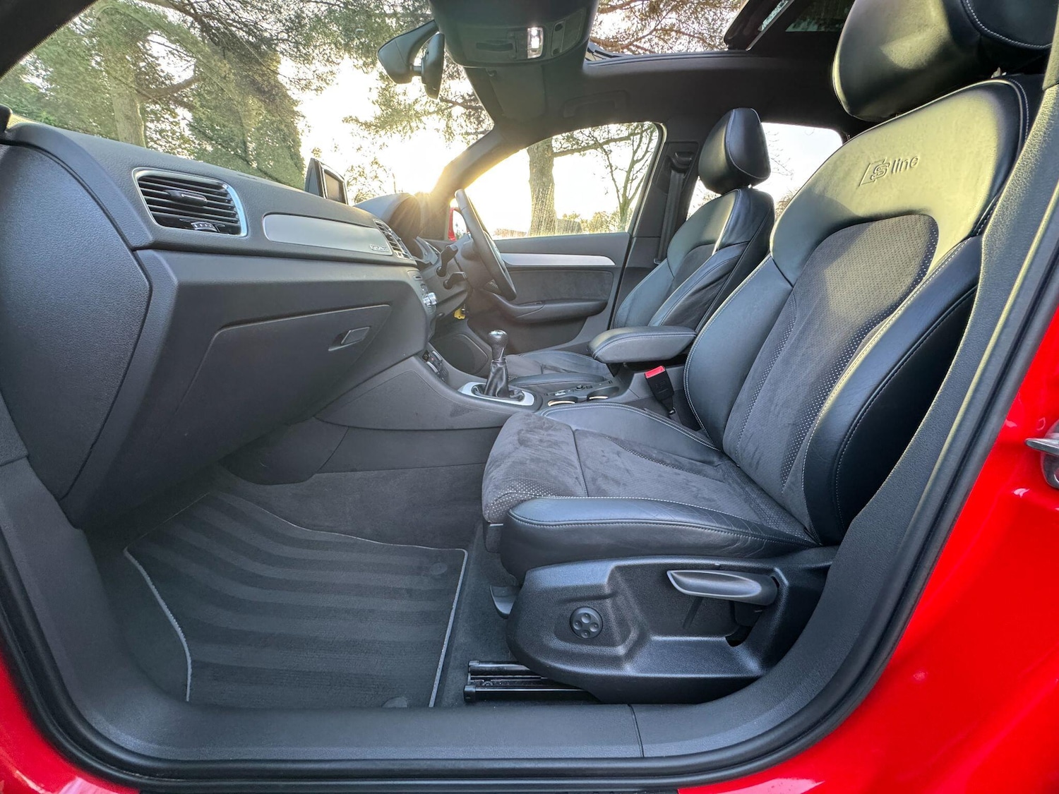 Used Audi Q3 2015 for sale - 76759487: Photo 71