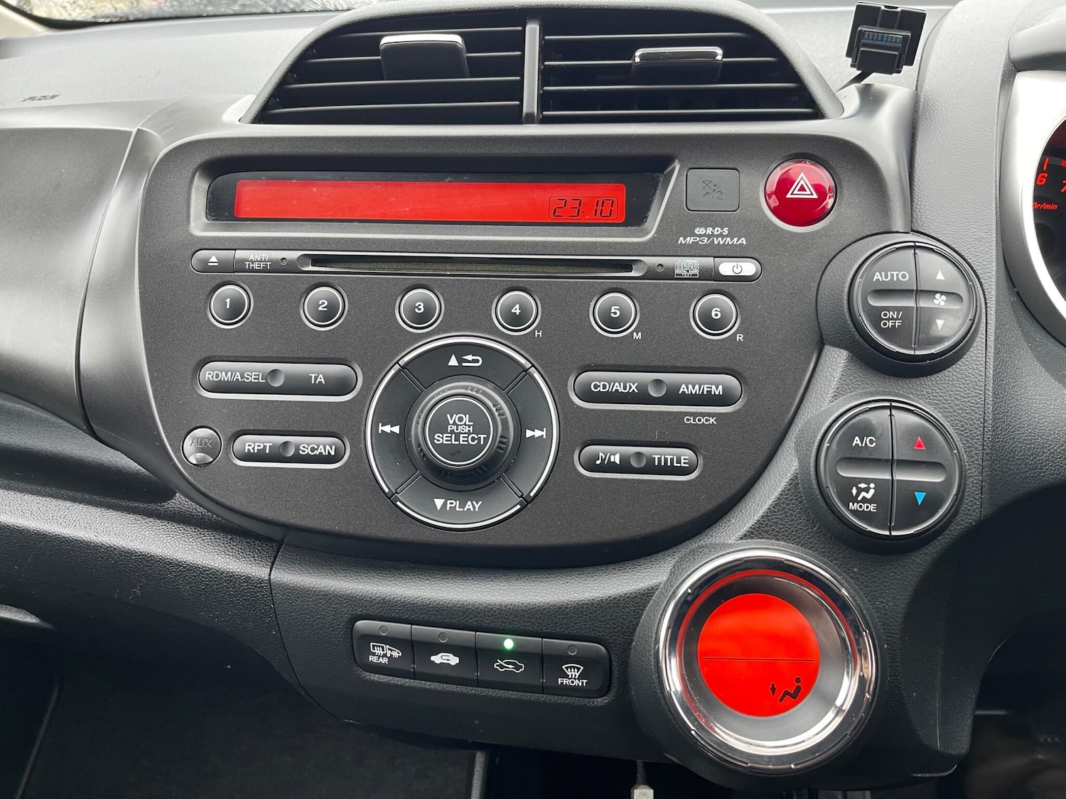 Used Honda Jazz 2012 for sale - 77925956: Photo 11