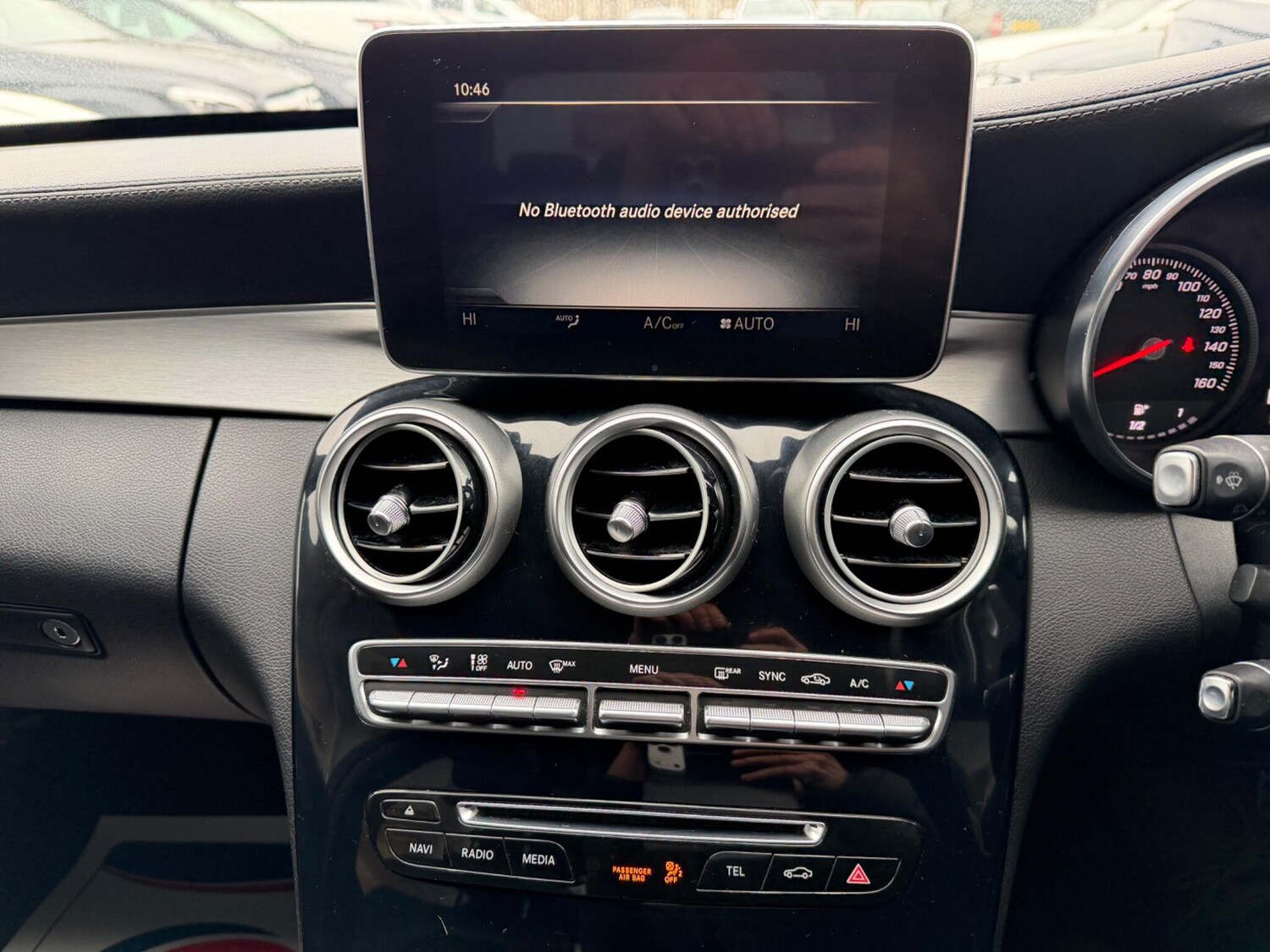 Used Mercedes-Benz C Class 2015 for sale - 77688878: Photo 16