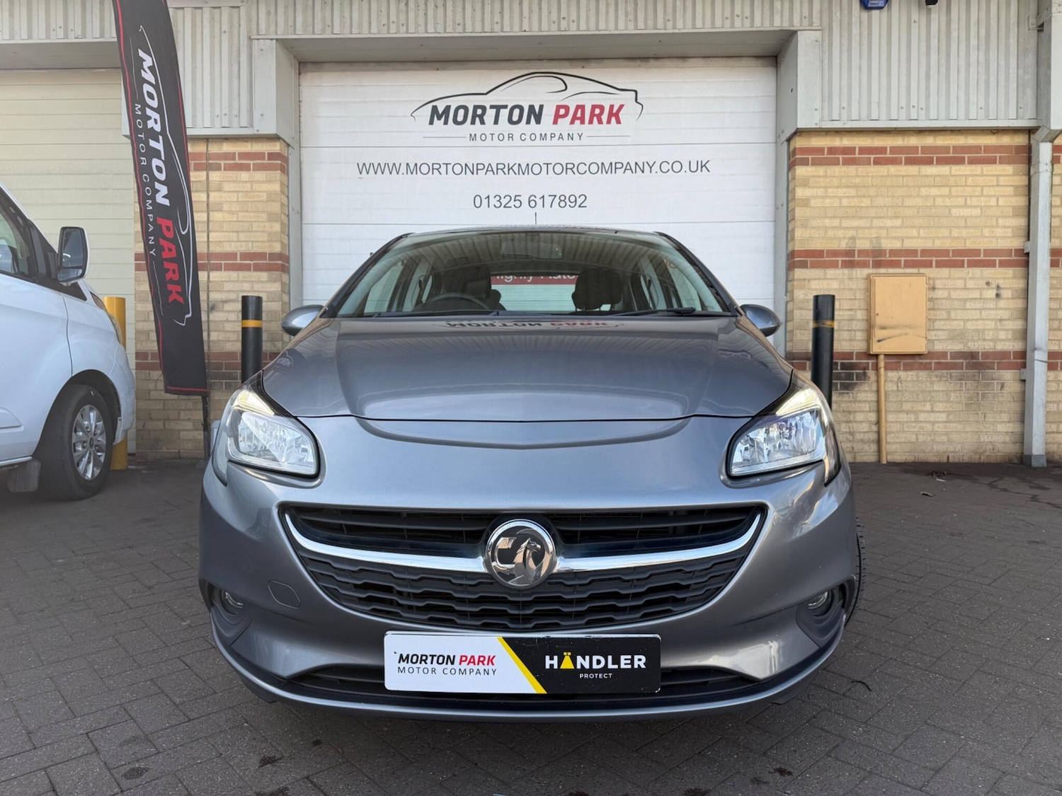 Used Vauxhall Corsa 2017 for sale - 78205219: Photo 2