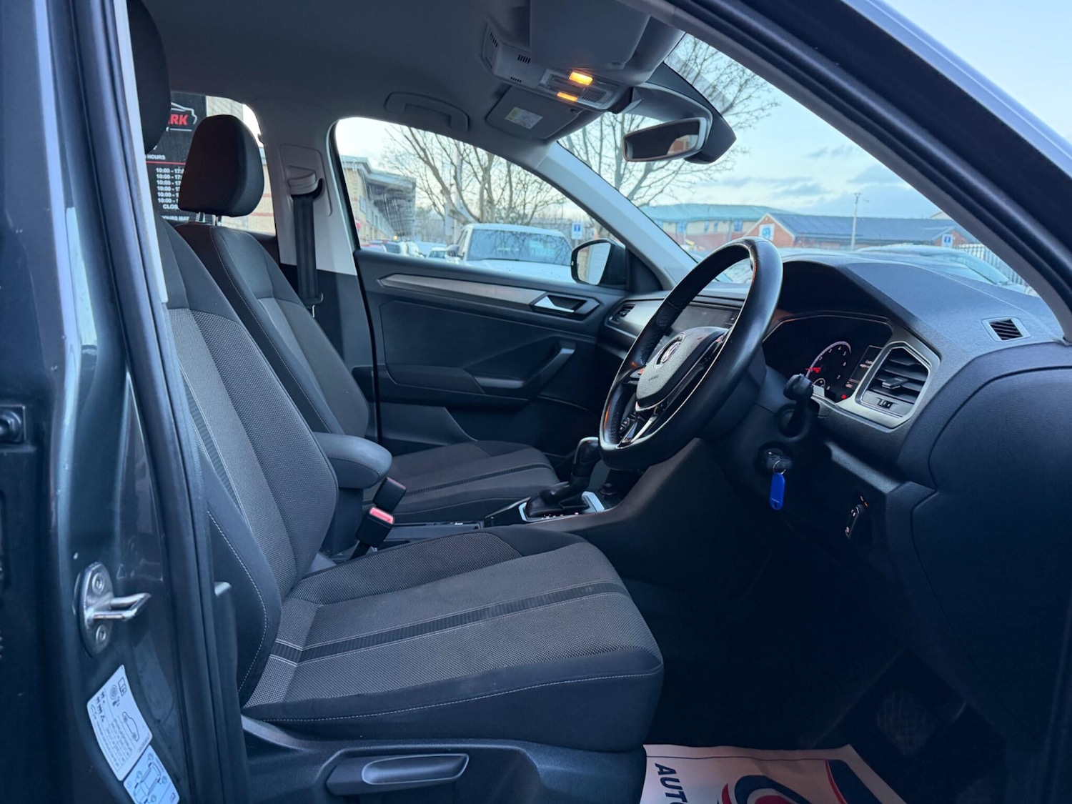 Used Volkswagen T-Roc 2020 for sale - 77688863: Photo 10