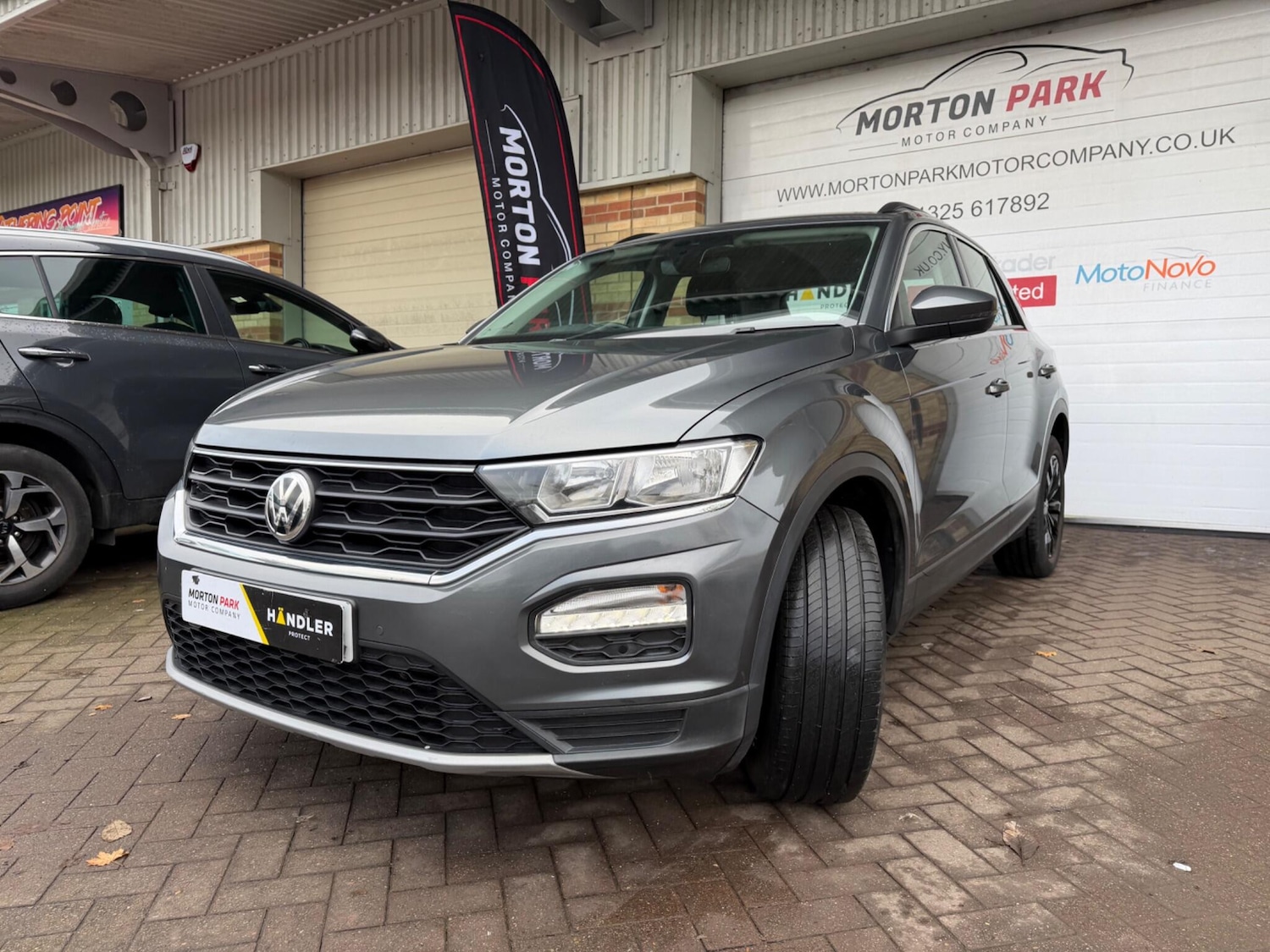 Used Volkswagen T-Roc 2020 for sale - 77688863: Photo 3